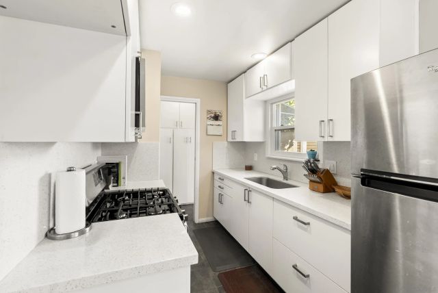 4020 Front St, San Diego, CA 92103