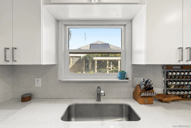 4020 Front St, San Diego, CA 92103