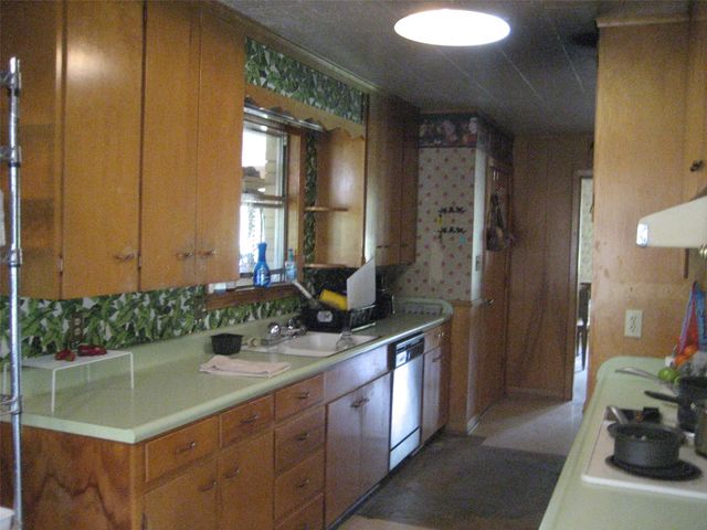 1000 E Mimosa, Crockett, TX 75835