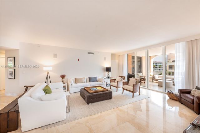 737 Crandon Blvd 402 402, Key Biscayne, FL 33149