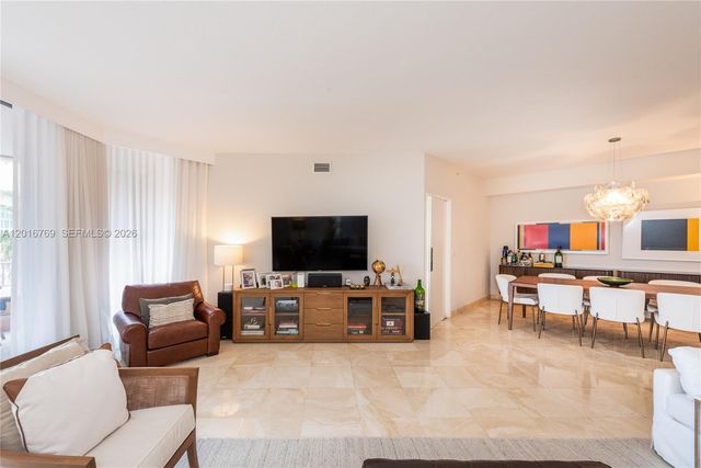 737 Crandon Blvd 402 402, Key Biscayne, FL 33149