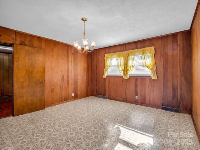 2815 Highland Drive, Lincolnton, NC 28092