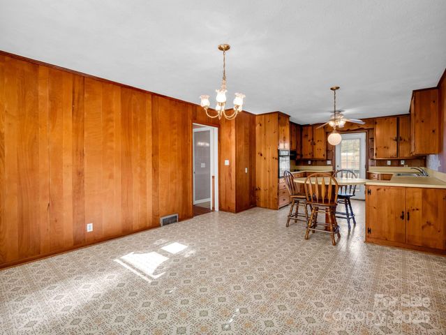 2815 Highland Drive, Lincolnton, NC 28092