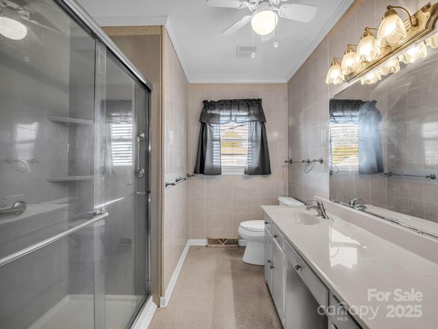 2815 Highland Drive, Lincolnton, NC 28092