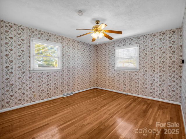2815 Highland Drive, Lincolnton, NC 28092
