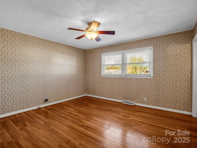 2815 Highland Drive, Lincolnton, NC 28092