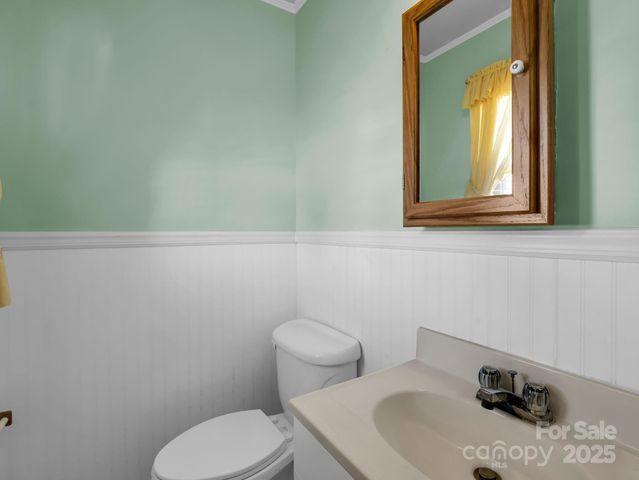 2815 Highland Drive, Lincolnton, NC 28092