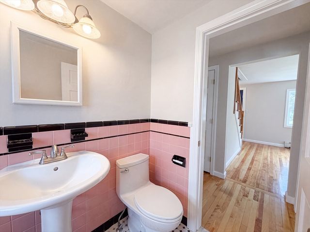4 Macarthur Cir, Peabody, MA 01960