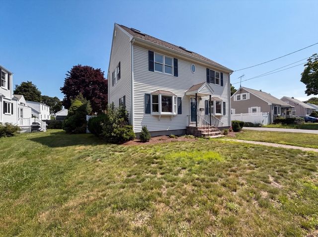4 Macarthur Cir, Peabody, MA 01960