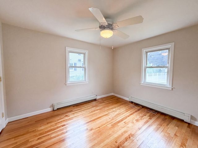 4 Macarthur Cir, Peabody, MA 01960