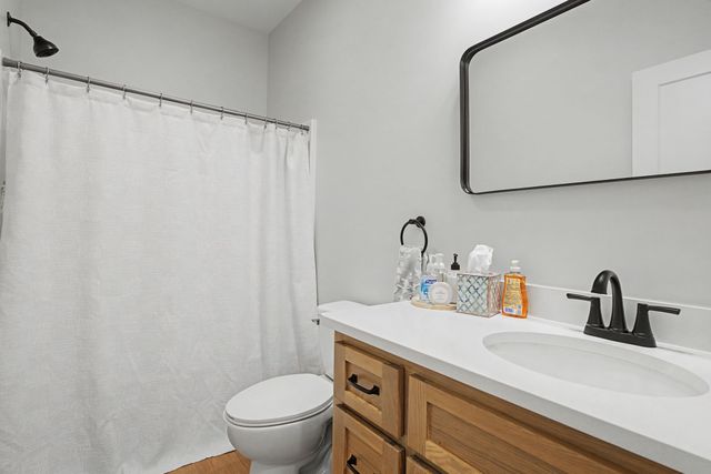 638 Howell Rd, Westmoreland, TN 37186