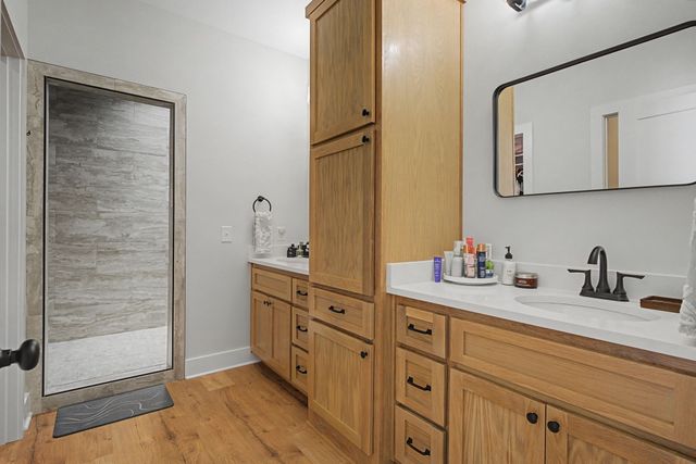 638 Howell Rd, Westmoreland, TN 37186