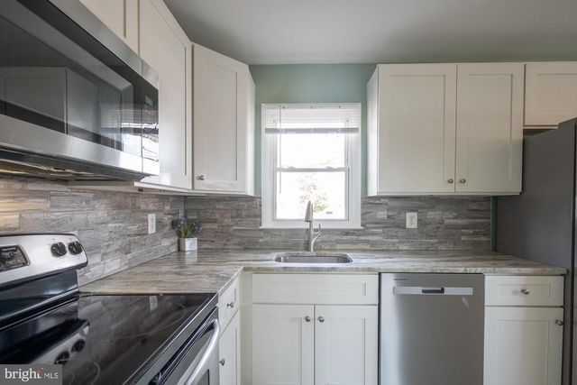 804 221ST ST, Pasadena, MD 21122