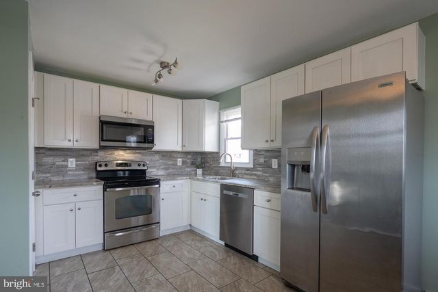 804 221ST ST, Pasadena, MD 21122