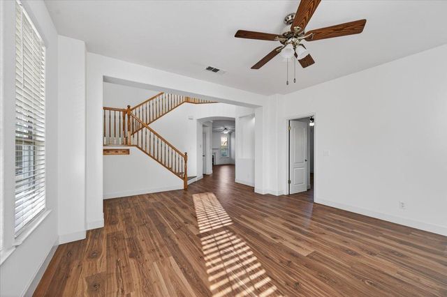 1942 E Desert Island Drive, Fresno, CA 93730