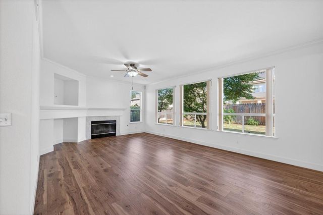 1942 E Desert Island Drive, Fresno, CA 93730