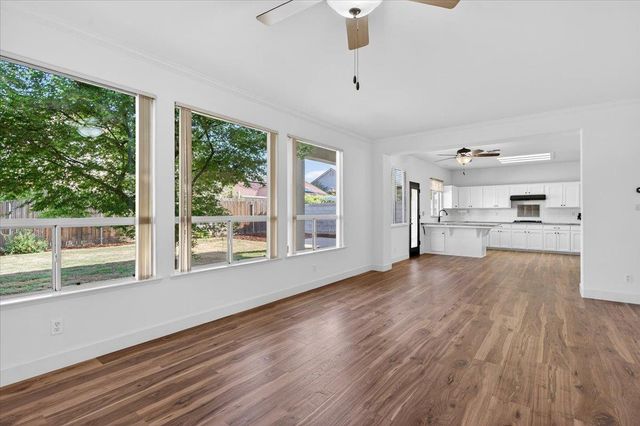 1942 E Desert Island Drive, Fresno, CA 93730