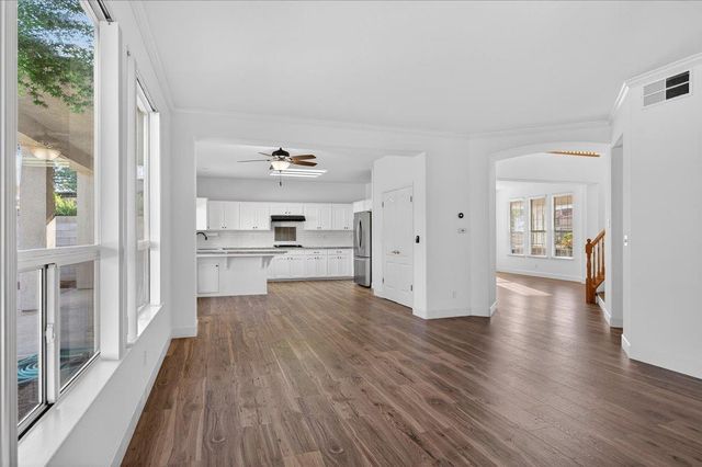 1942 E Desert Island Drive, Fresno, CA 93730