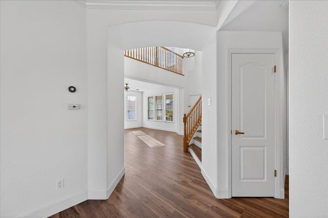 1942 E Desert Island Drive, Fresno, CA 93730