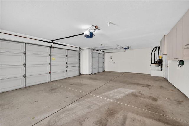 1942 E Desert Island Drive, Fresno, CA 93730