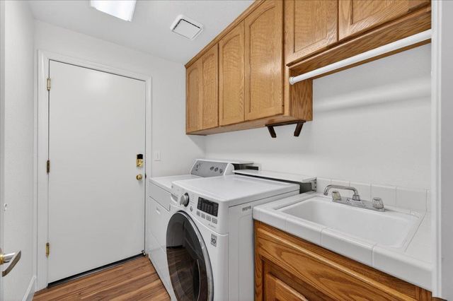 1942 E Desert Island Drive, Fresno, CA 93730