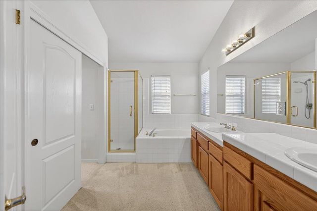 1942 E Desert Island Drive, Fresno, CA 93730