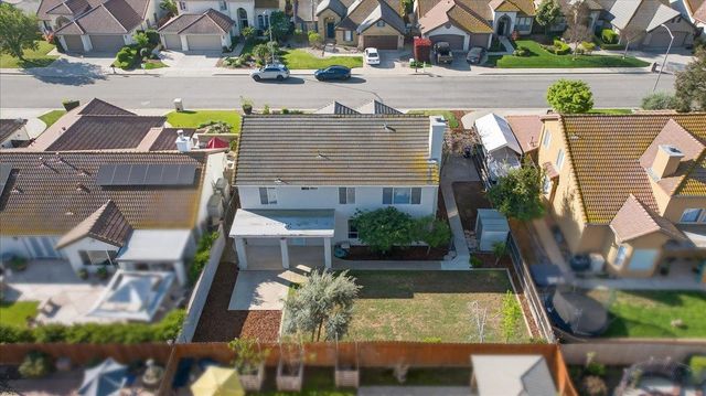 1942 E Desert Island Drive, Fresno, CA 93730