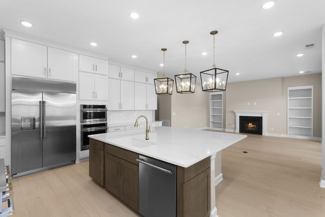 5957 Hunt Valley Drive, Spring Hill, TN 37174