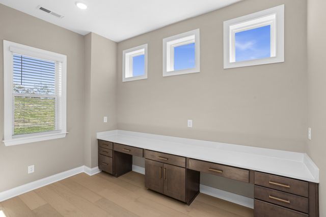 5957 Hunt Valley Drive, Spring Hill, TN 37174