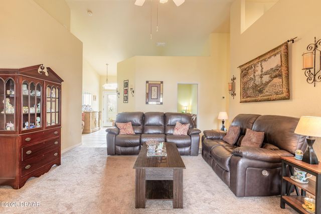 8 Lamoyne Lane, Palm Coast, FL 32137