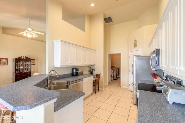 8 Lamoyne Lane, Palm Coast, FL 32137
