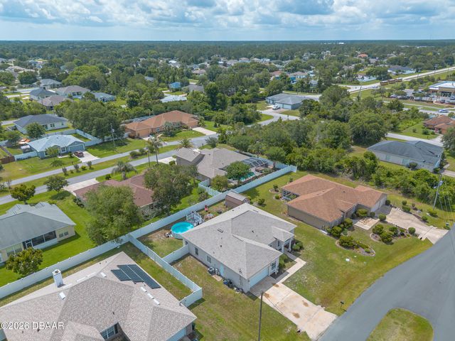 8 Lamoyne Lane, Palm Coast, FL 32137