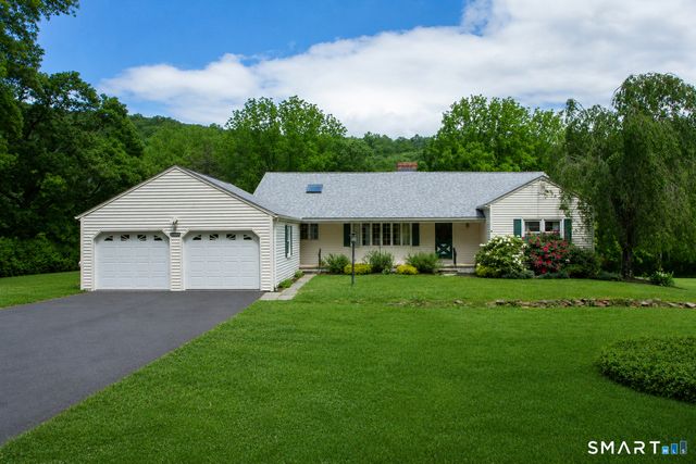 62 Newgate Road, East Granby, CT 06026