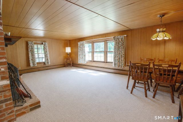 62 Newgate Road, East Granby, CT 06026
