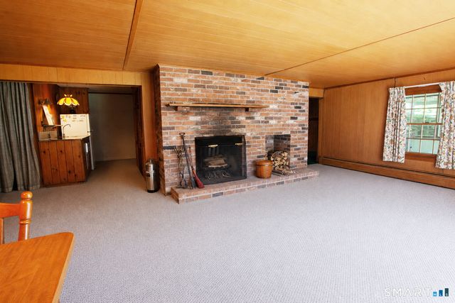 62 Newgate Road, East Granby, CT 06026