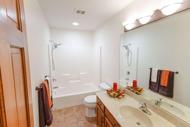 3779 N Ashbury Drive, Springfield, MO 65803
