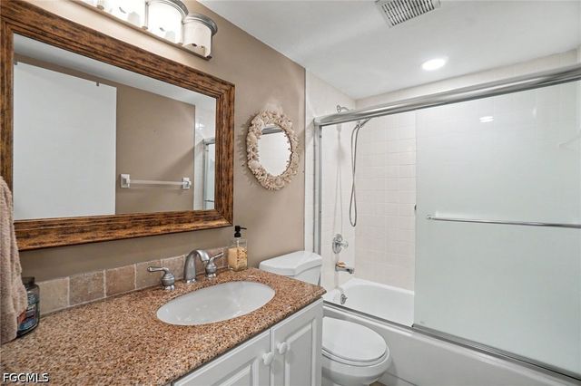 4622 SW Santa Barbara PL 111, Cape Coral, FL 33914