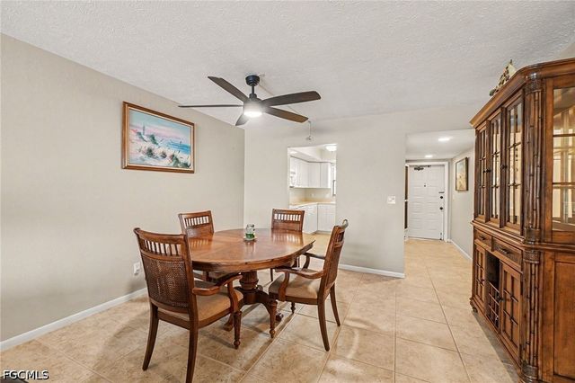 4622 SW Santa Barbara PL 111, Cape Coral, FL 33914