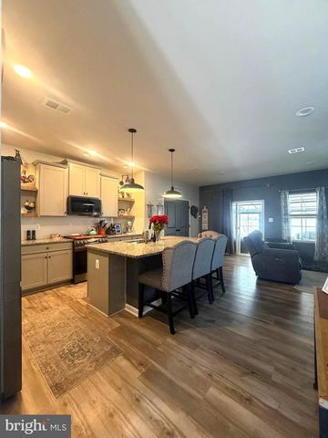 84 PREENING RD, Hedgesville, WV 25427