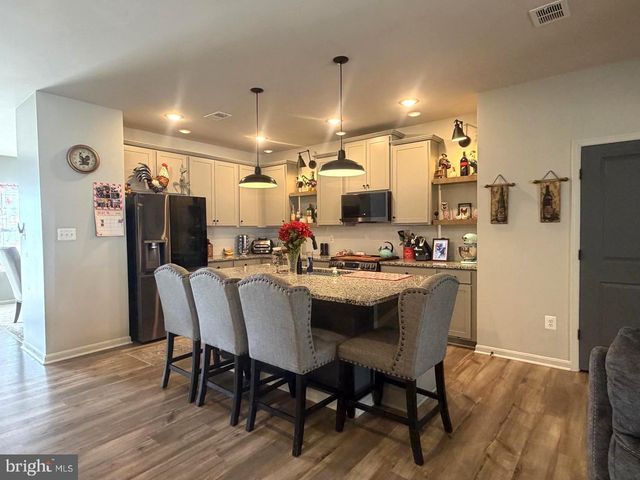 84 PREENING RD, Hedgesville, WV 25427