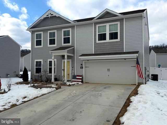 84 PREENING RD, Hedgesville, WV 25427