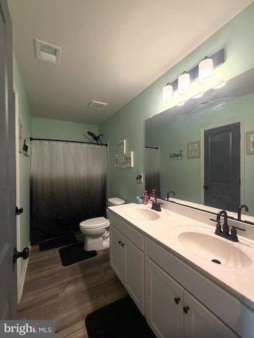 84 PREENING RD, Hedgesville, WV 25427