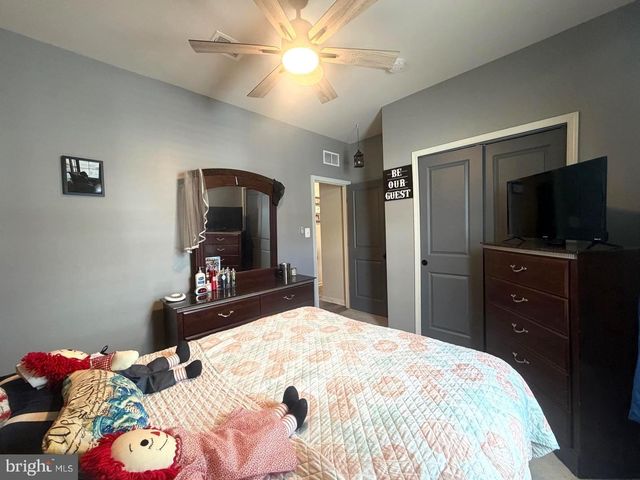 84 PREENING RD, Hedgesville, WV 25427