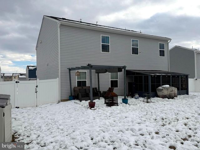 84 PREENING RD, Hedgesville, WV 25427