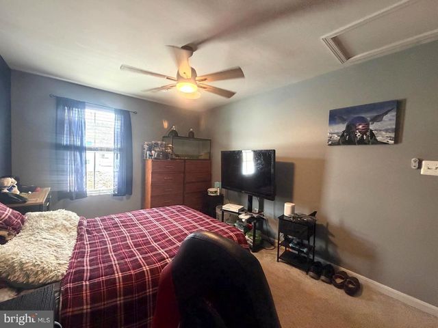 84 PREENING RD, Hedgesville, WV 25427