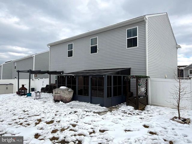 84 PREENING RD, Hedgesville, WV 25427