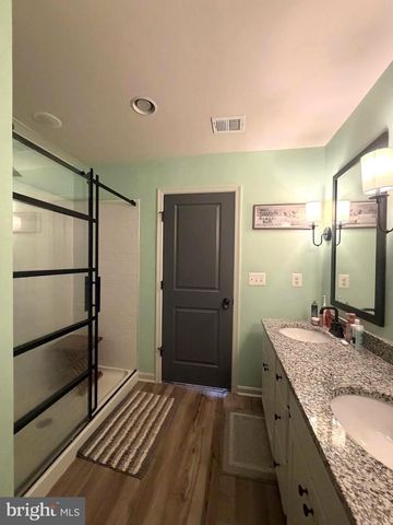 84 PREENING RD, Hedgesville, WV 25427