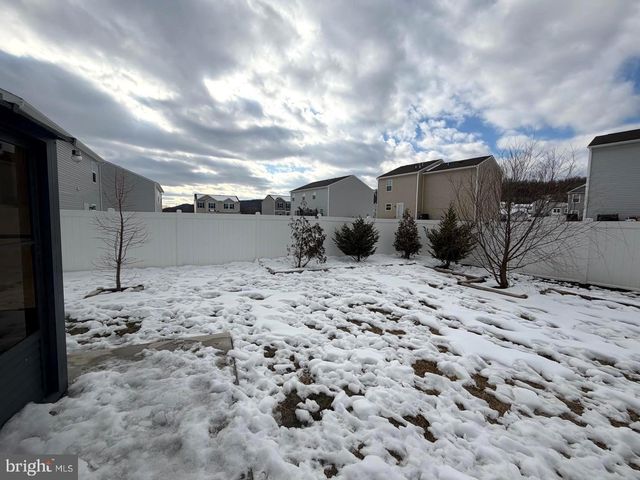 84 PREENING RD, Hedgesville, WV 25427