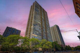 1660 N La Salle Drive 307, Chicago, IL 60614