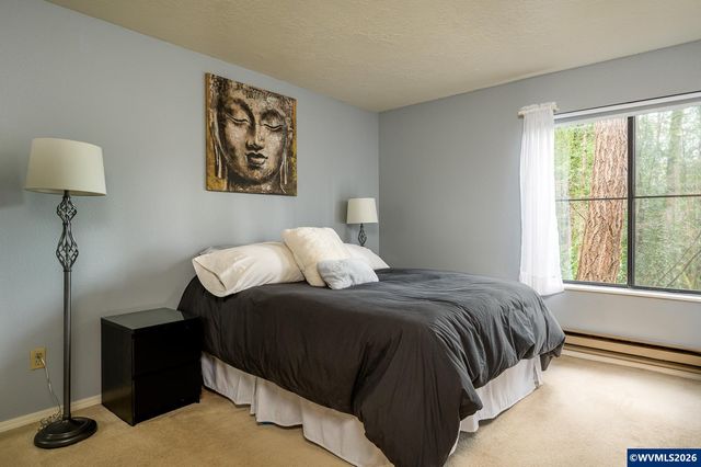 4000 Carman #E-68 Dr, Lake Oswego, OR 97035